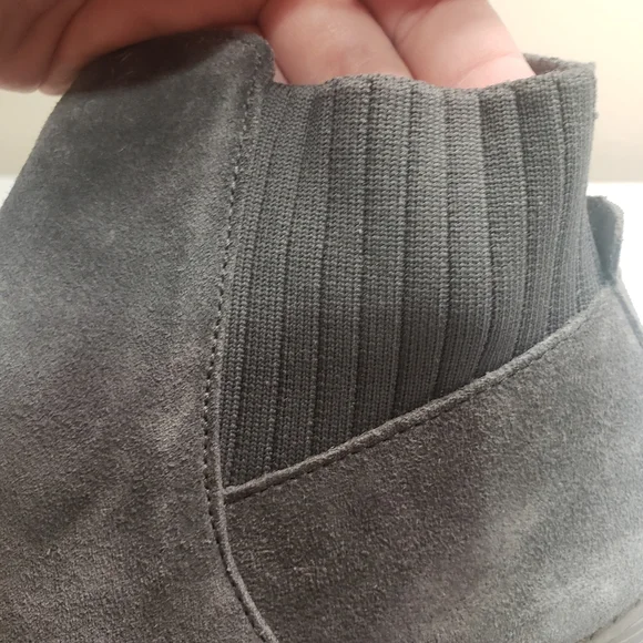 Toms gray suede, Sadie wedge booties, size 7.5 - Picture 6 of 8